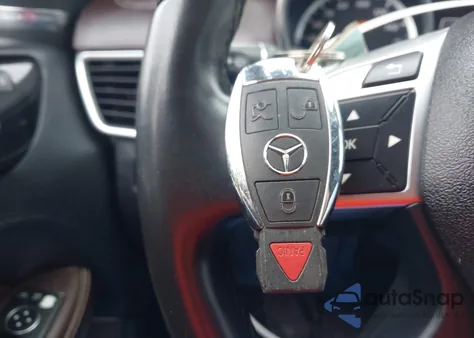 2015 Mercedes-Benz Gl 550 4Matic z USA, uszkodzony, nr VIN 4JGDF7DE5FA447016